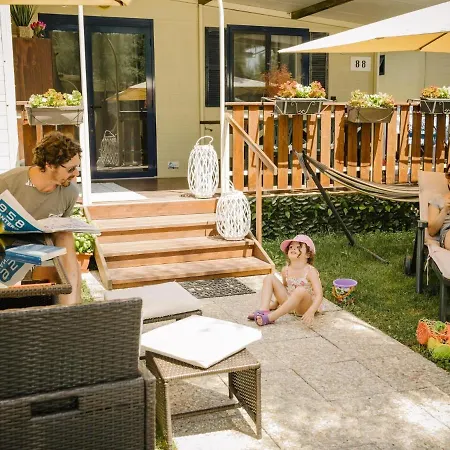 펜션 Welcoming Mobile In With Pool *